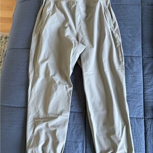 Lululemon Adapted State High Rise Cropped Jogger